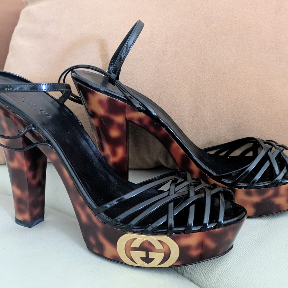 Gucci Vitello Vernice Black Brown Tortoise Patent Leather GG Logo Heels 9.5 US